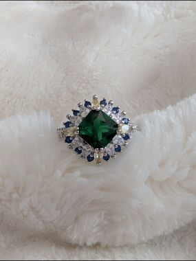 Emerald Kite Set Green Halo Statement Ring | Multicolor CZ Cluster | Size 6.75